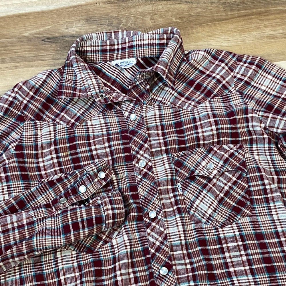 Vintage Levi's Western Shirt‎ Womens S Plaid Cotton Pearl Snap Maroon 80s